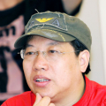 久久久免费精品视频